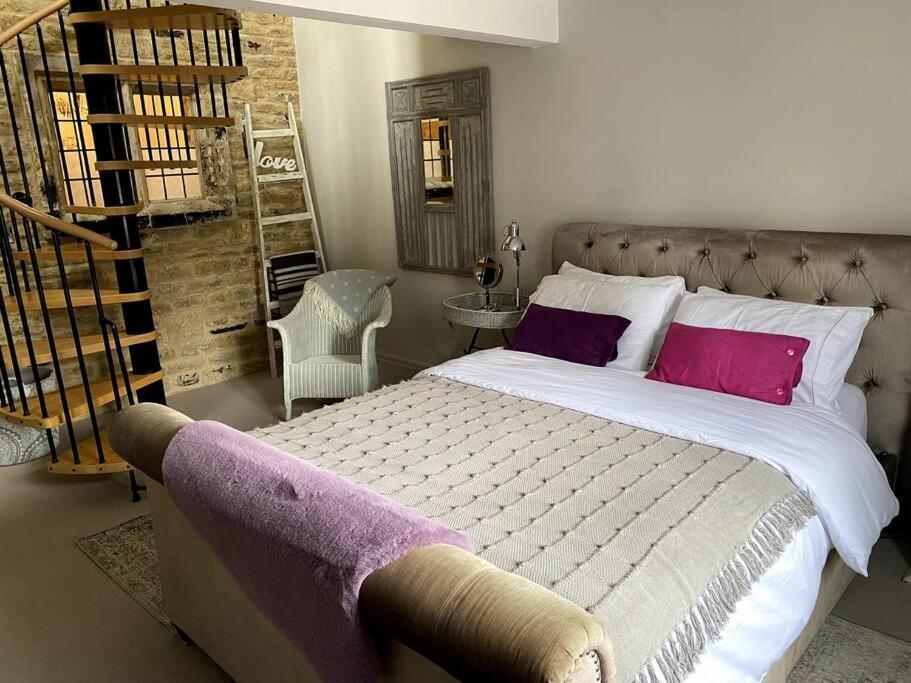 Historic Cotswold Chic Style For Uk Staycation Bourton-on-the-Water Kültér fotó