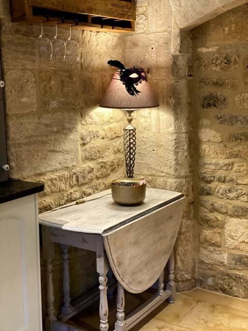 Historic Cotswold Chic Style For Uk Staycation Bourton-on-the-Water Kültér fotó