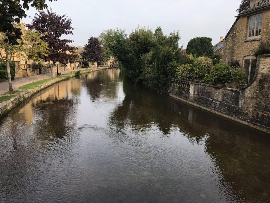 Historic Cotswold Chic Style For Uk Staycation Bourton-on-the-Water Kültér fotó