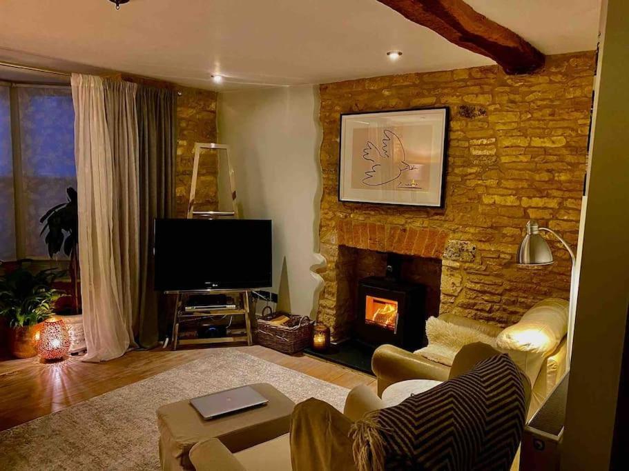 Historic Cotswold Chic Style For Uk Staycation Bourton-on-the-Water Kültér fotó